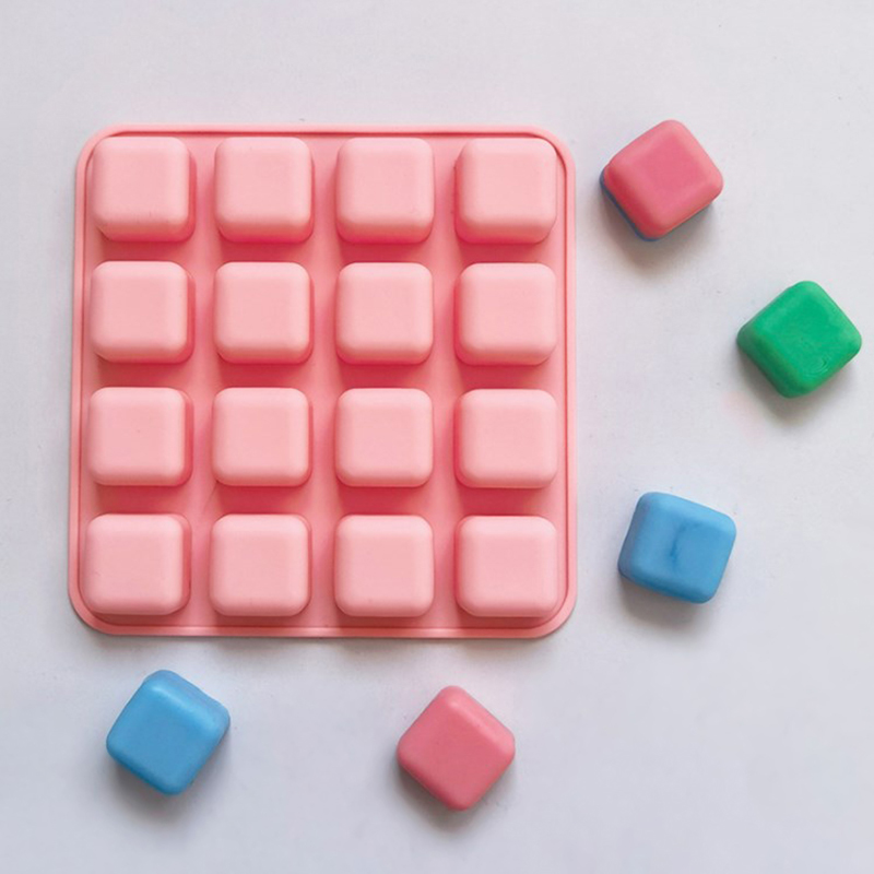 Soap Making Jelly - ● 16個取り正方形ケーキ型シリコンモールド、ゼリー、チョコレートトリュフ、ブラウニー、プリン型、石鹸作り型、ケーキデコレーションツール