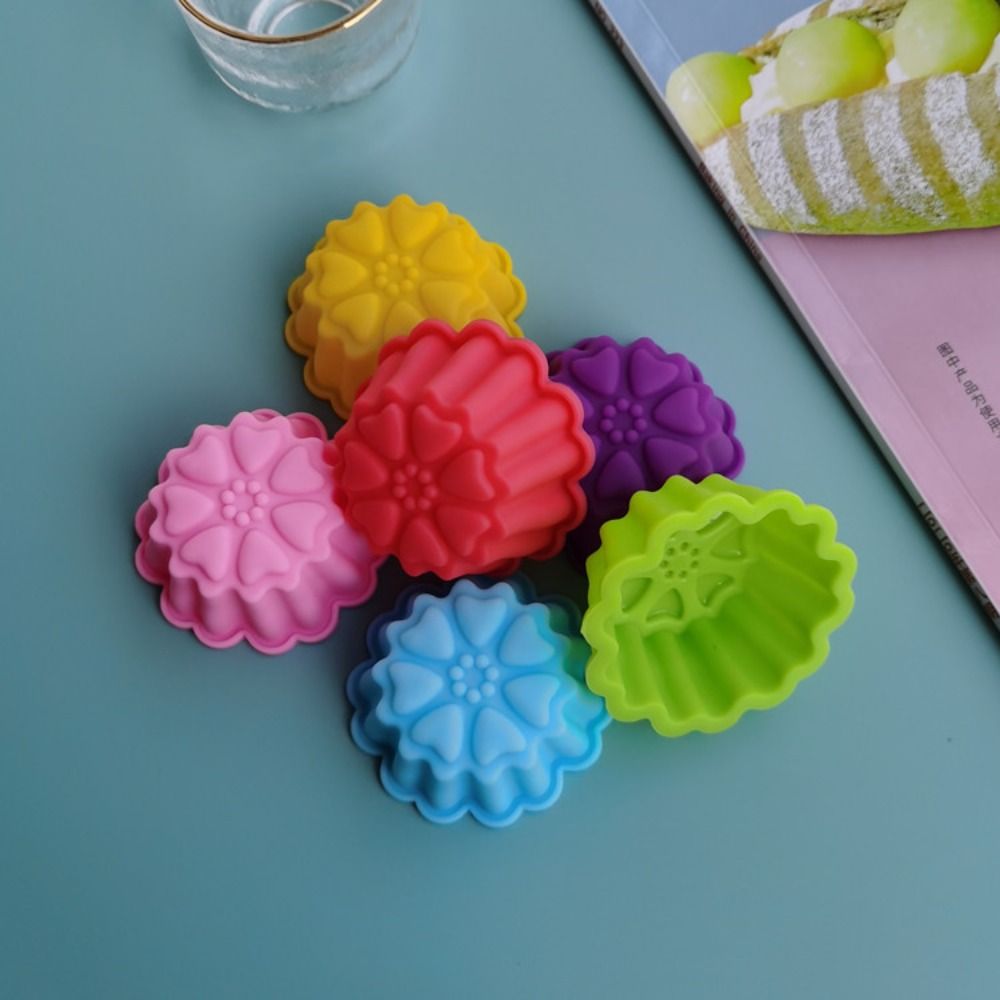 Soap Making Supplies - かわいい5cmフラワーシリコンケーキ型 耐熱性 再利用可能 ミニ石鹸型 DIYベーキングツール
