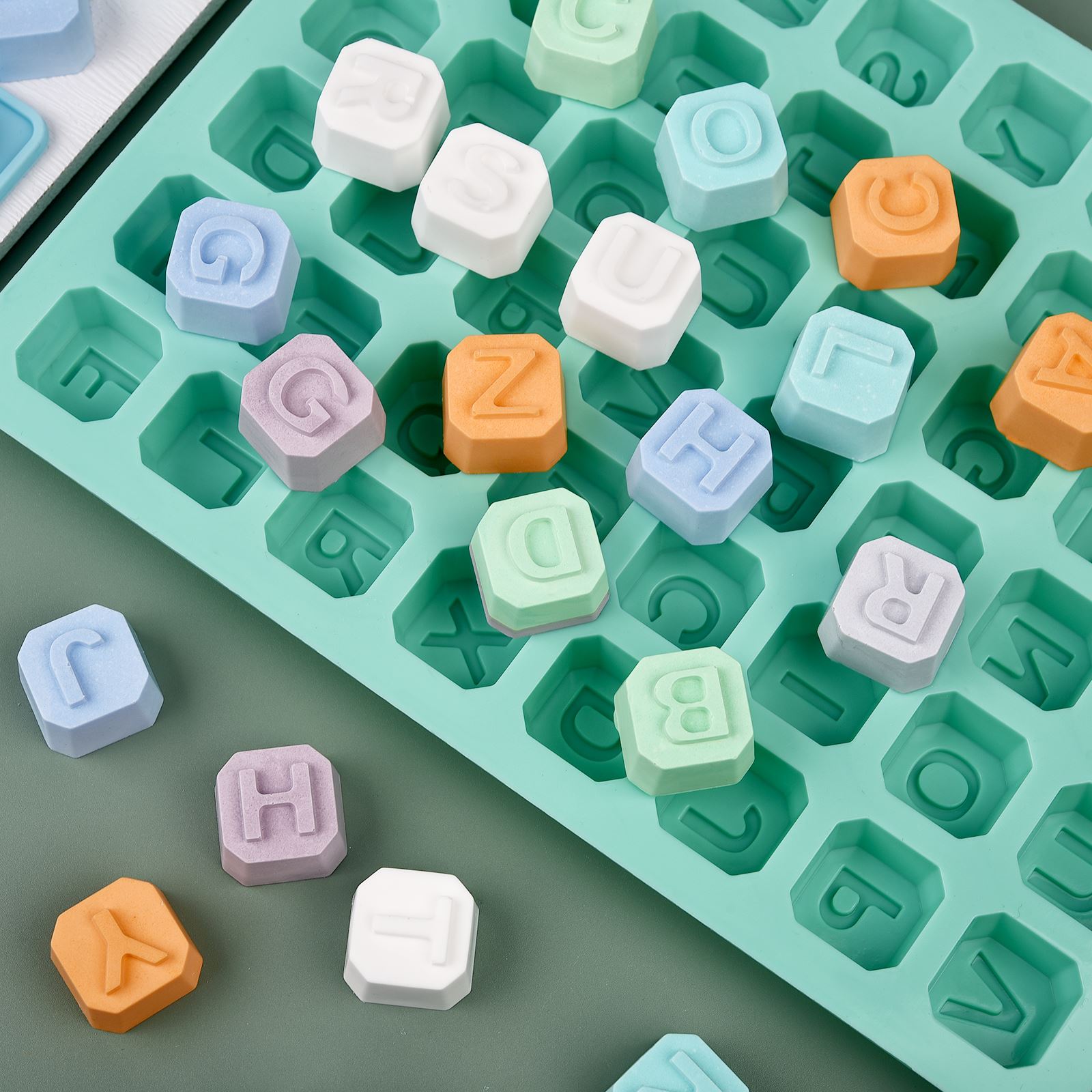 48 文字英語アルファベット文字シリコーン型石鹸型ケーキカッ - Soap Making Supplies のレビューと価格
