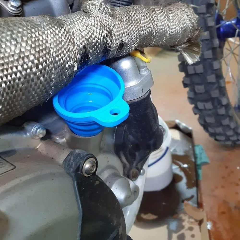 エンジン漏斗車ユニバーサルシリコーン液体漏斗ワッシャー流体交 - Soap Making Jug のレビューと価格